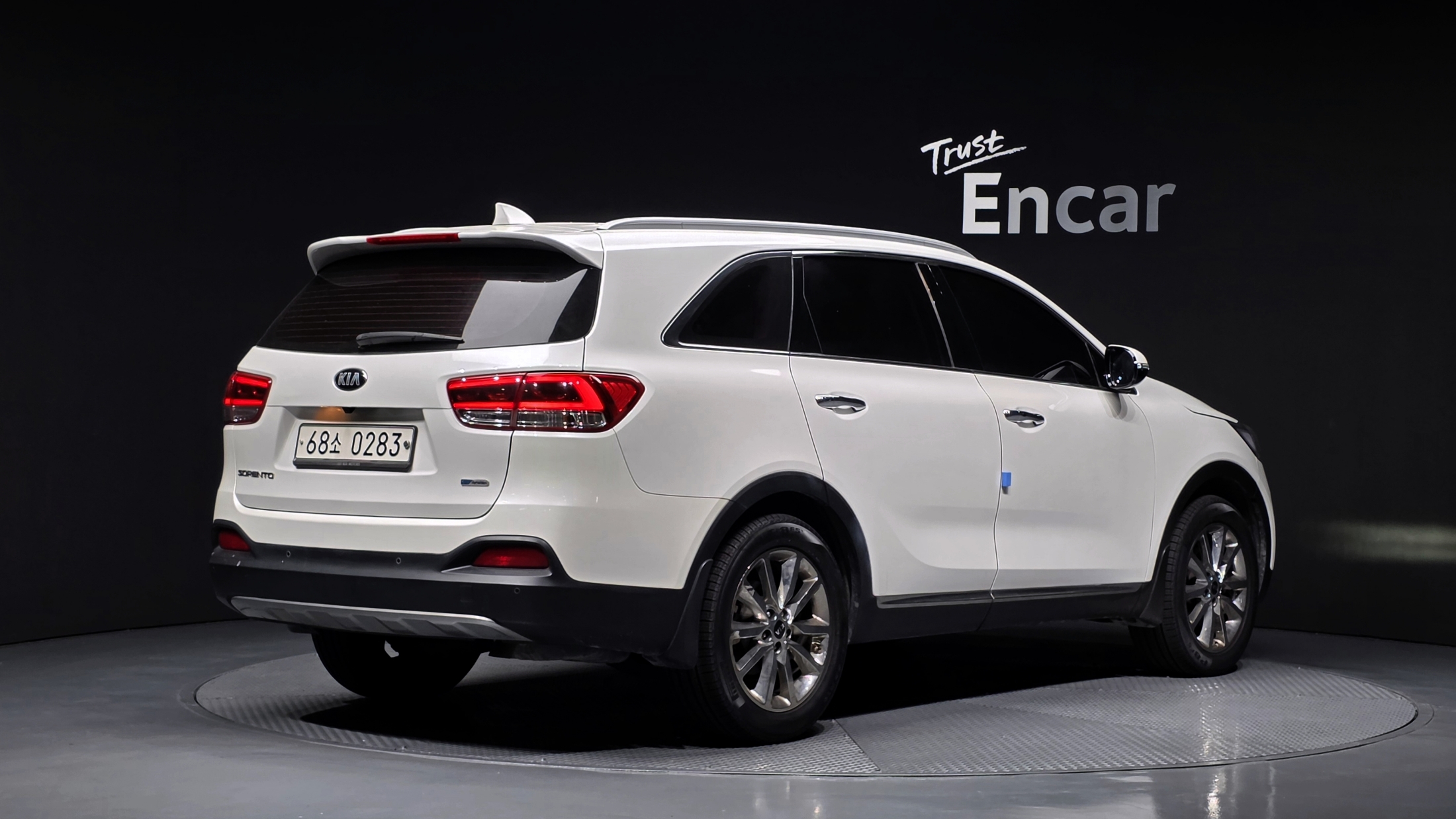 KIA SORENTO photo 2