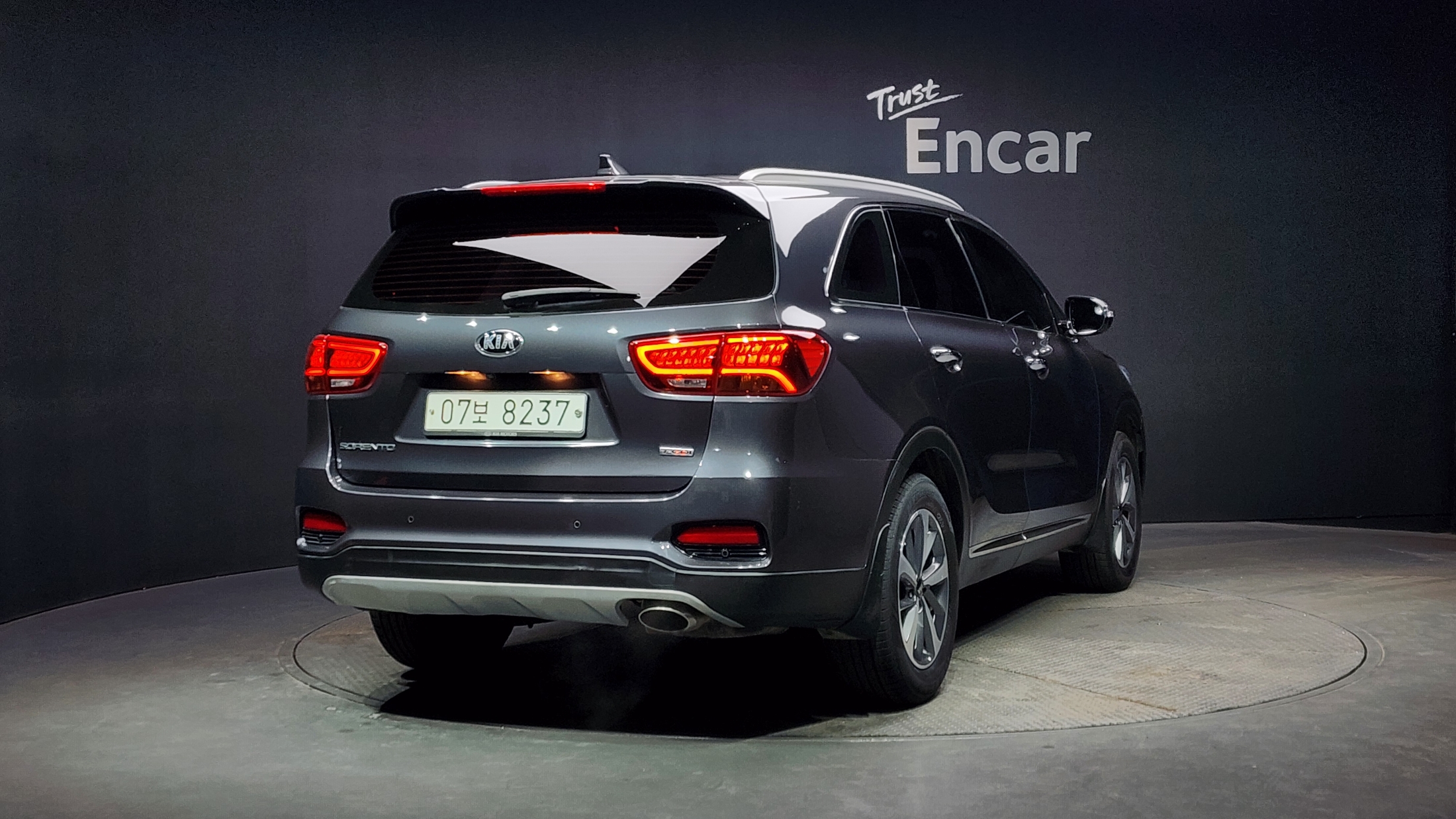 KIA SORENTO photo 3