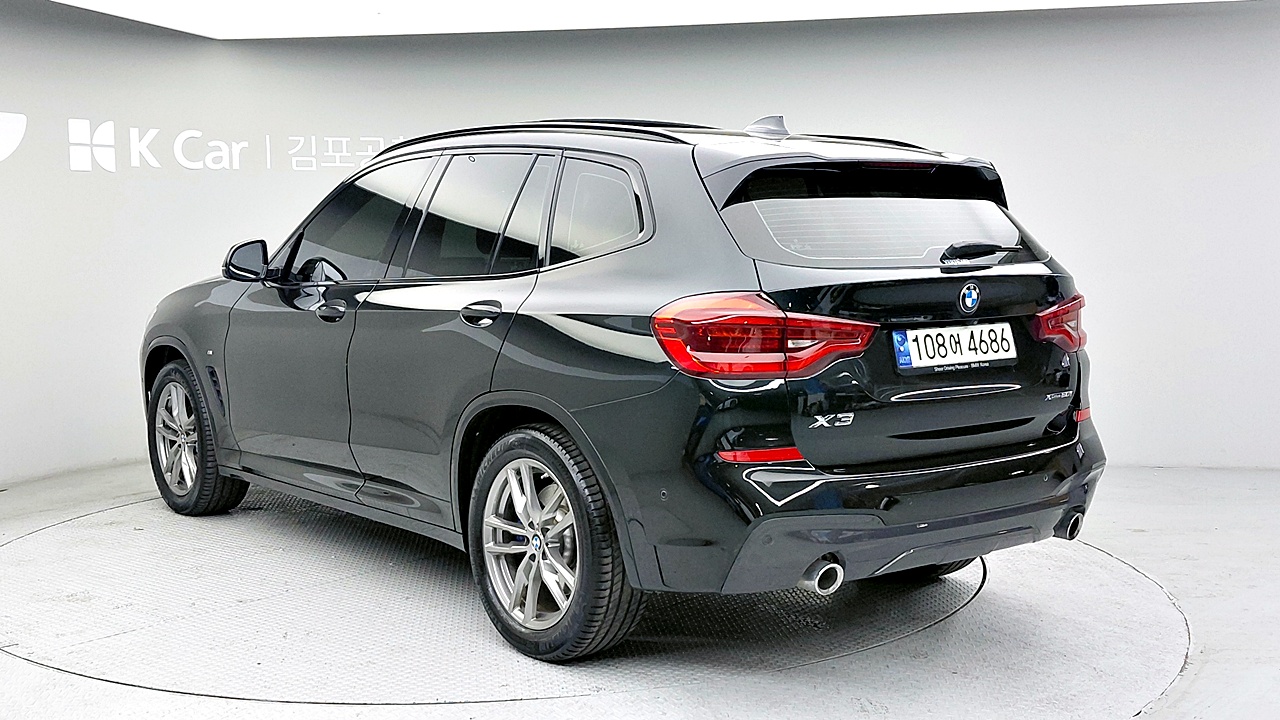 BMW X3 photo 2