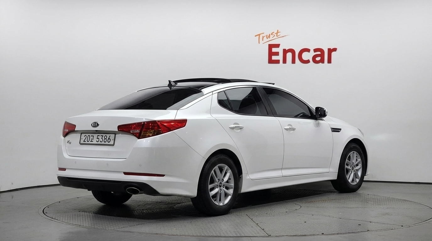 KIA K5 photo 2