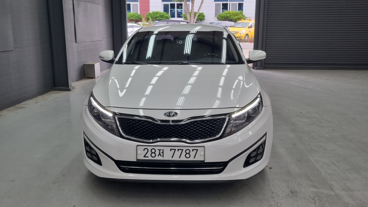 KIA K5 photo 3