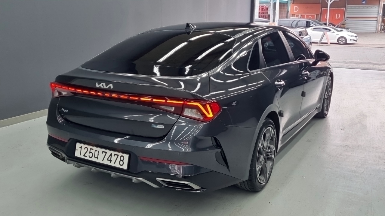 KIA K5 photo 2