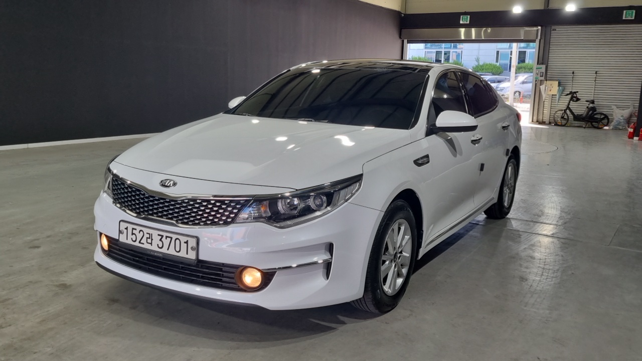 KIA K5