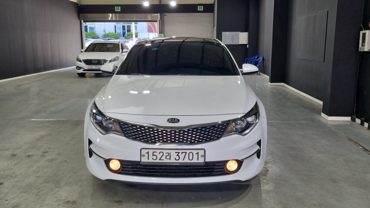 KIA K5 photo 3