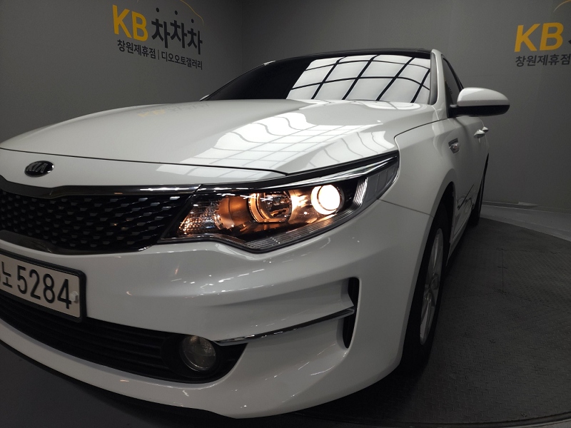 KIA K5 photo 2