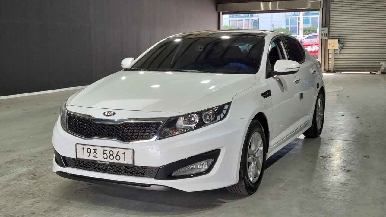 KIA K5