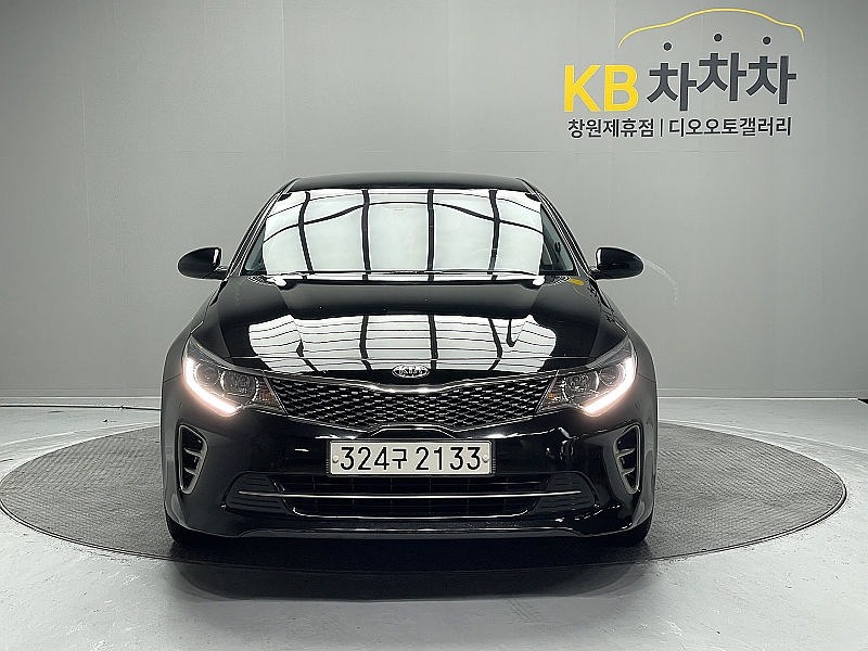 KIA K5 photo 2
