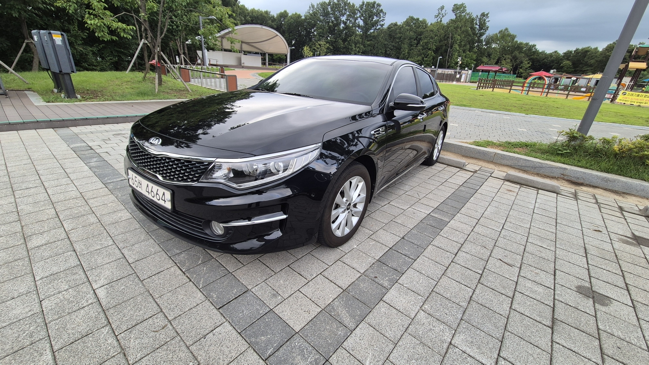 KIA K5 photo 2