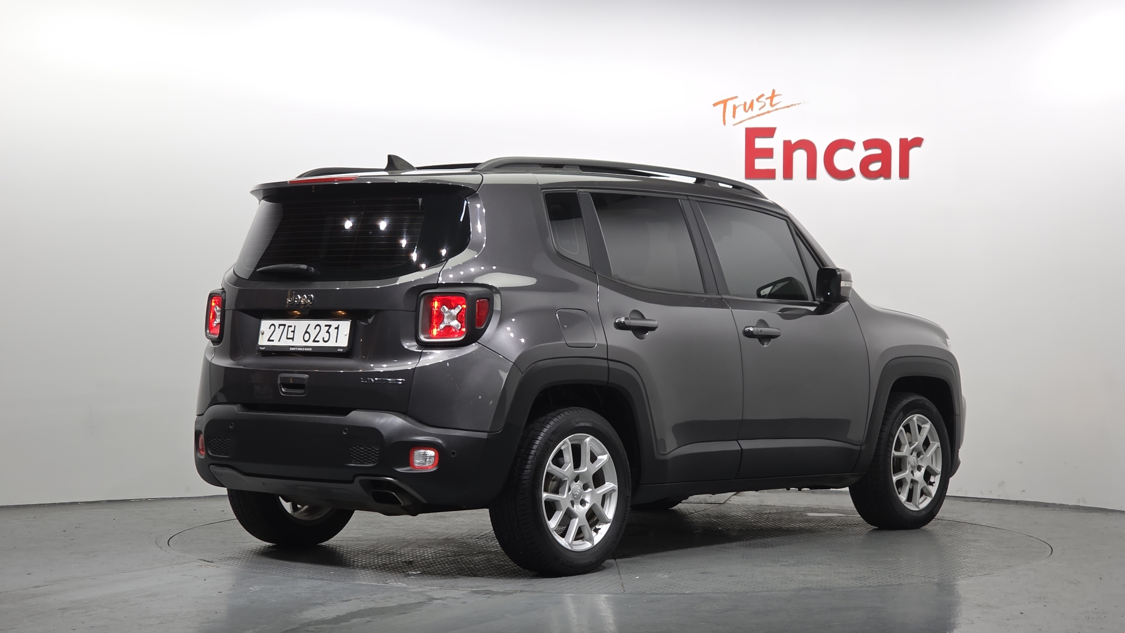 JEEP RENEGADE photo 2