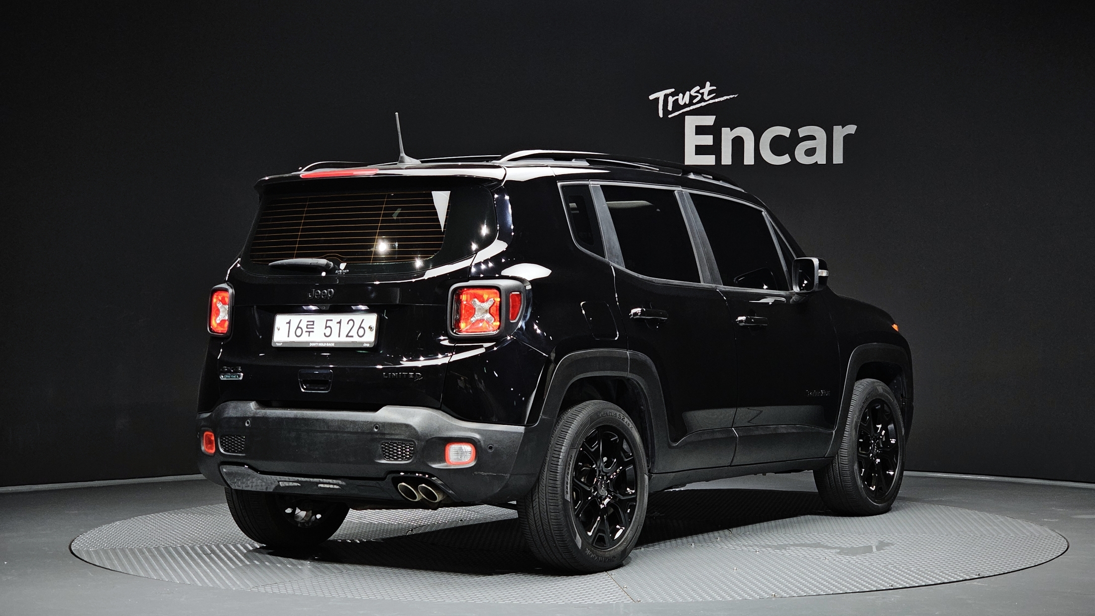 JEEP RENEGADE photo 2