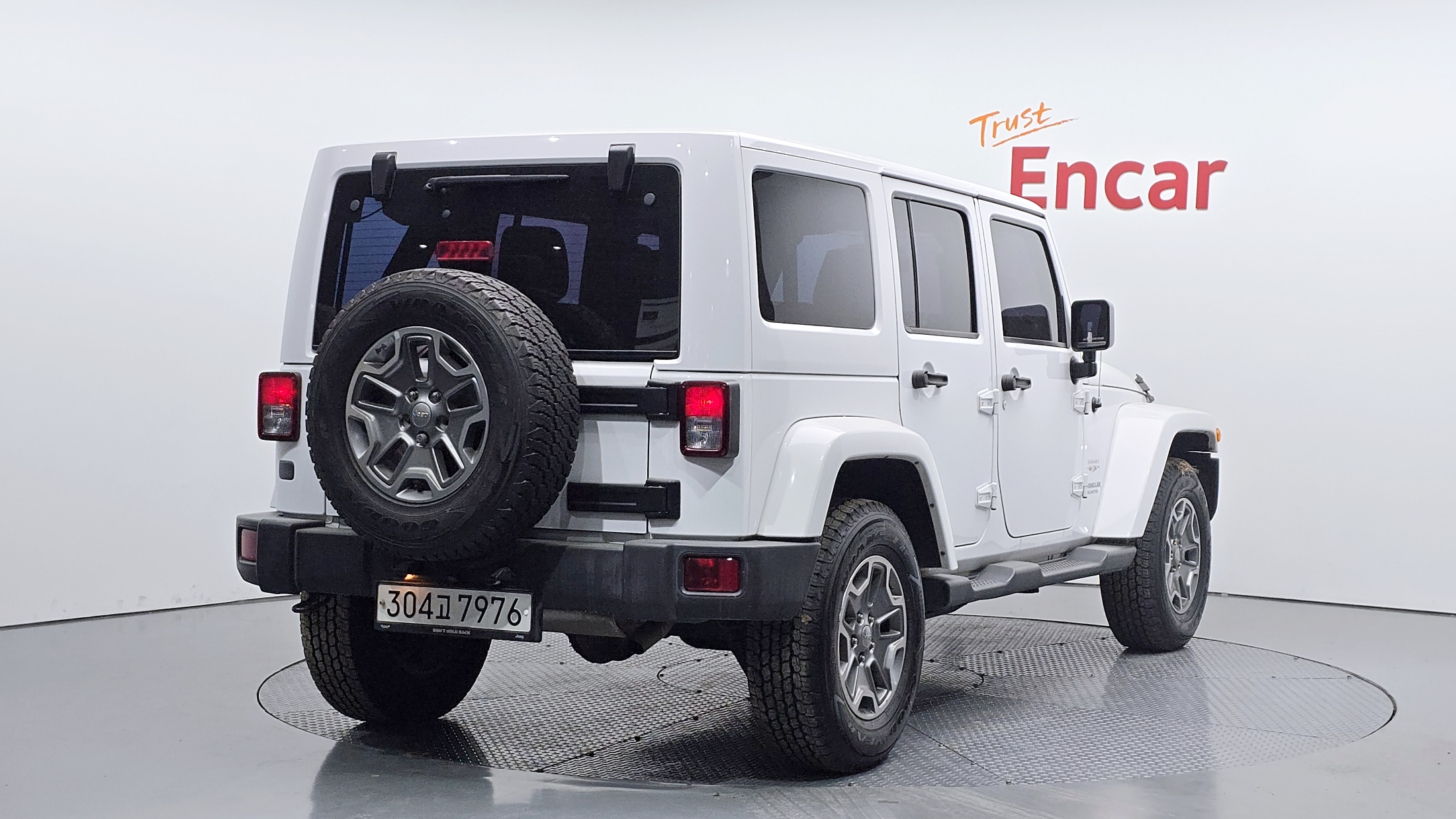 JEEP WRANGLER photo 2