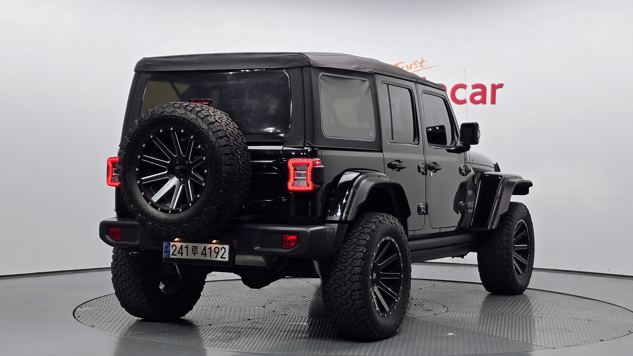 JEEP WRANGLER photo 2
