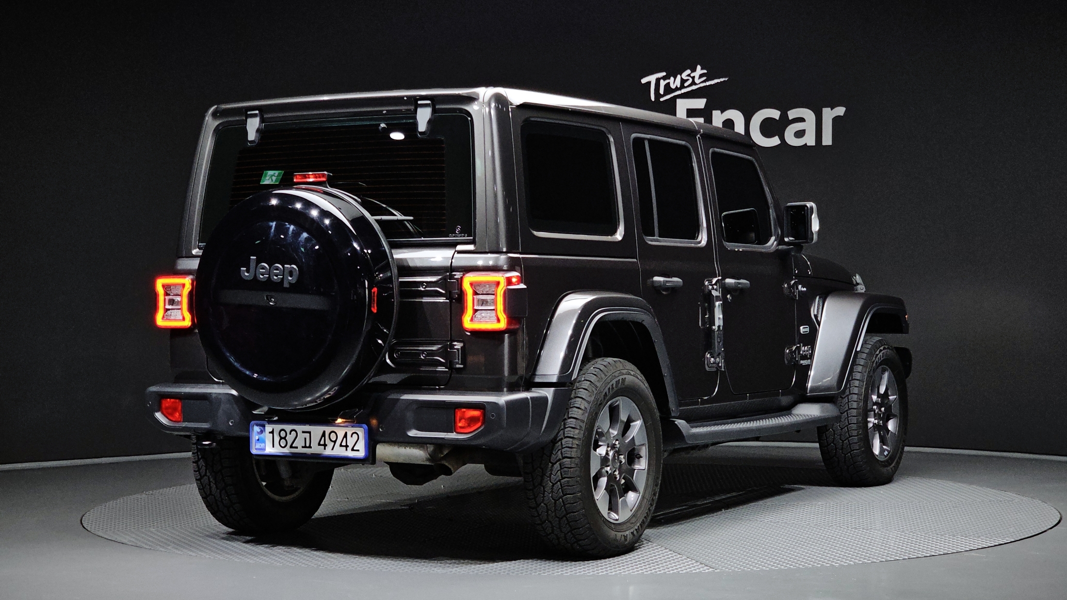 JEEP WRANGLER photo 2