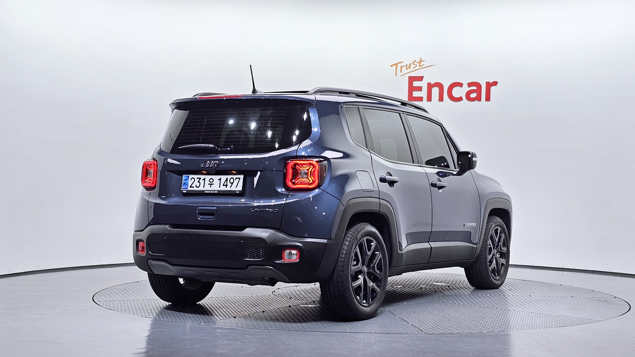 JEEP RENEGADE photo 2