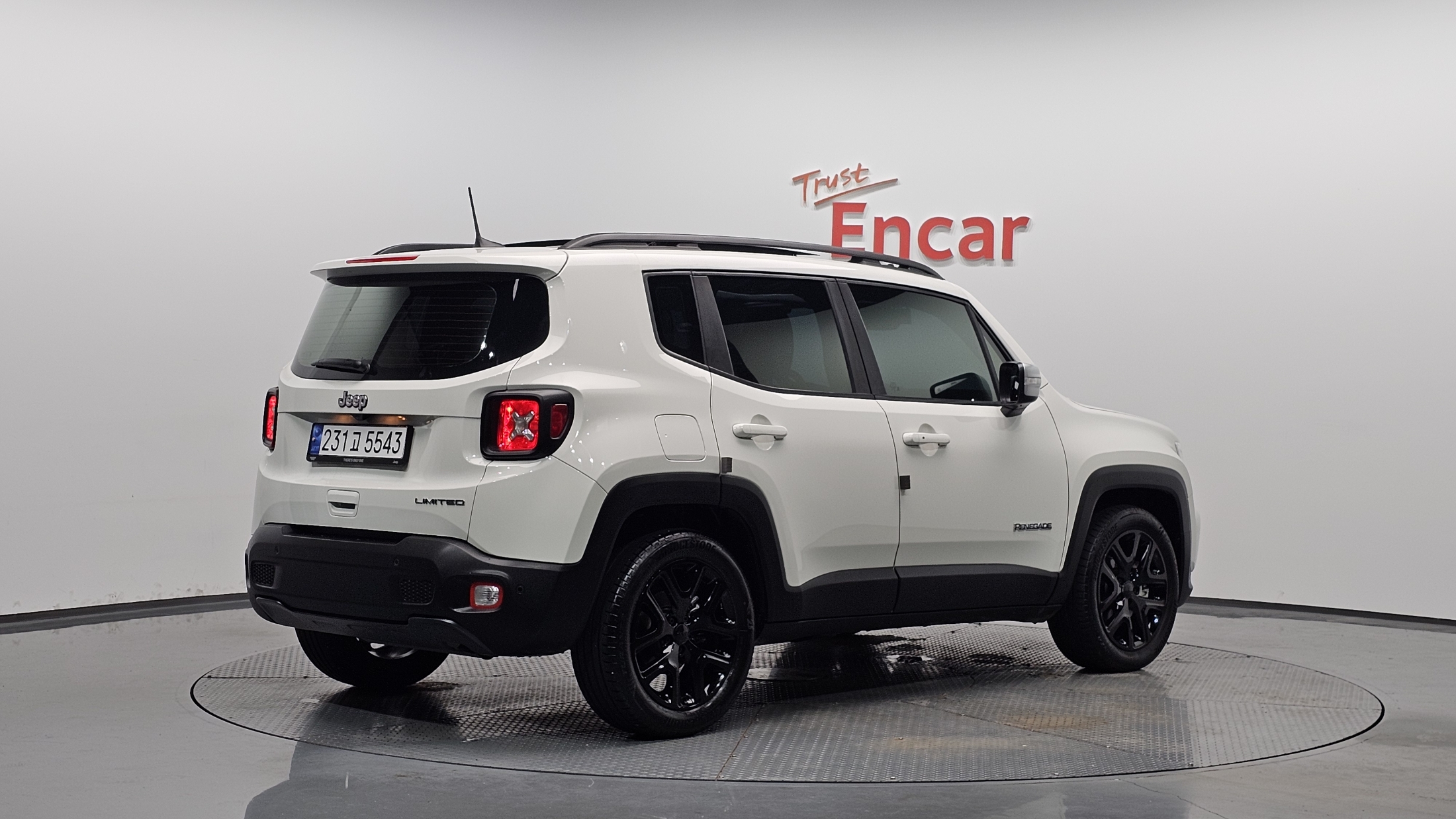 JEEP RENEGADE photo 2
