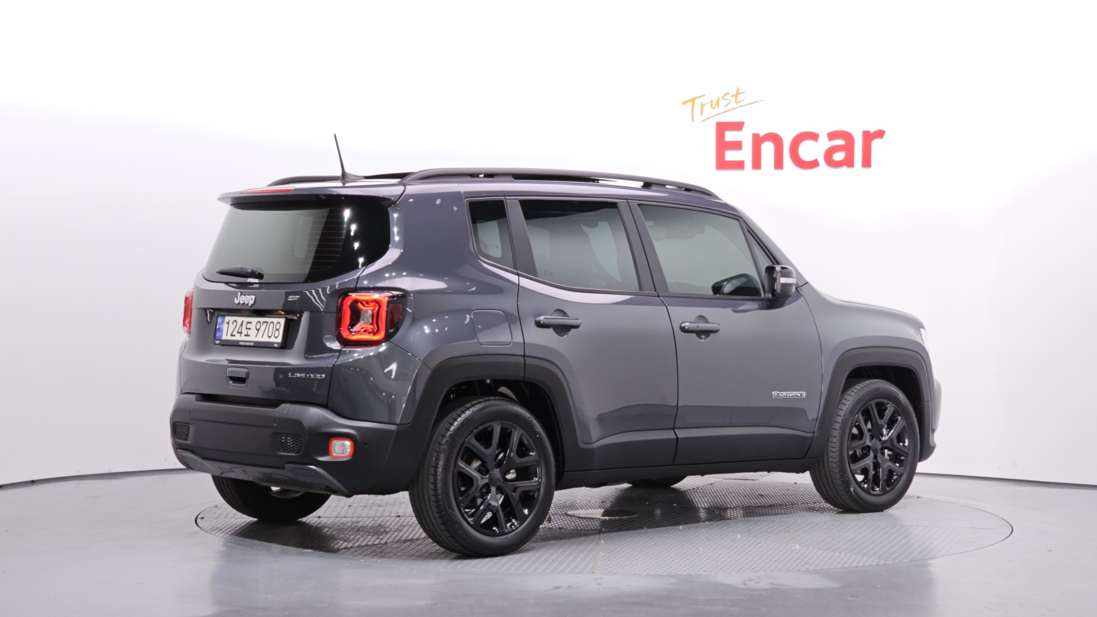 JEEP RENEGADE photo 2