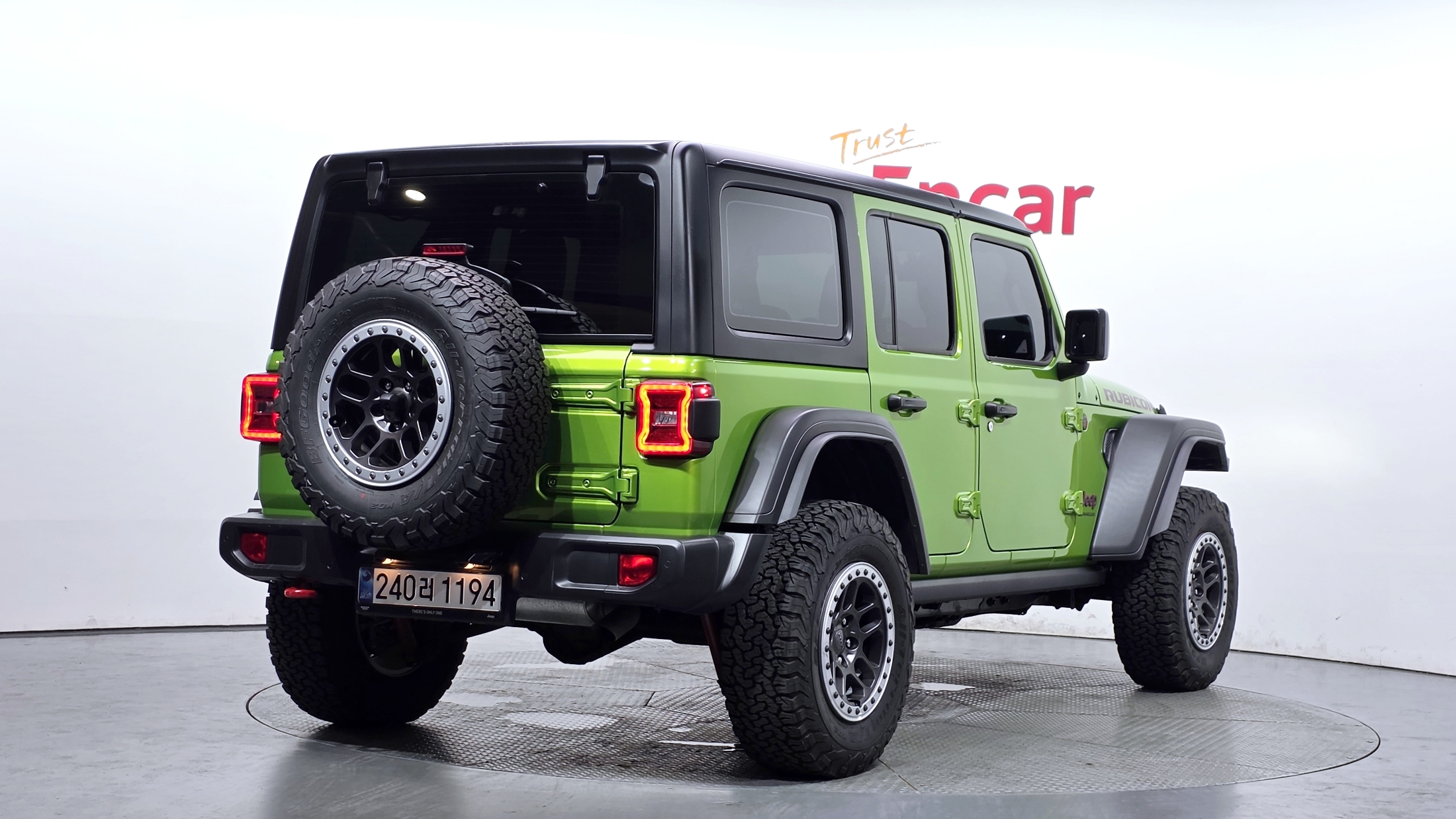 JEEP WRANGLER photo 2