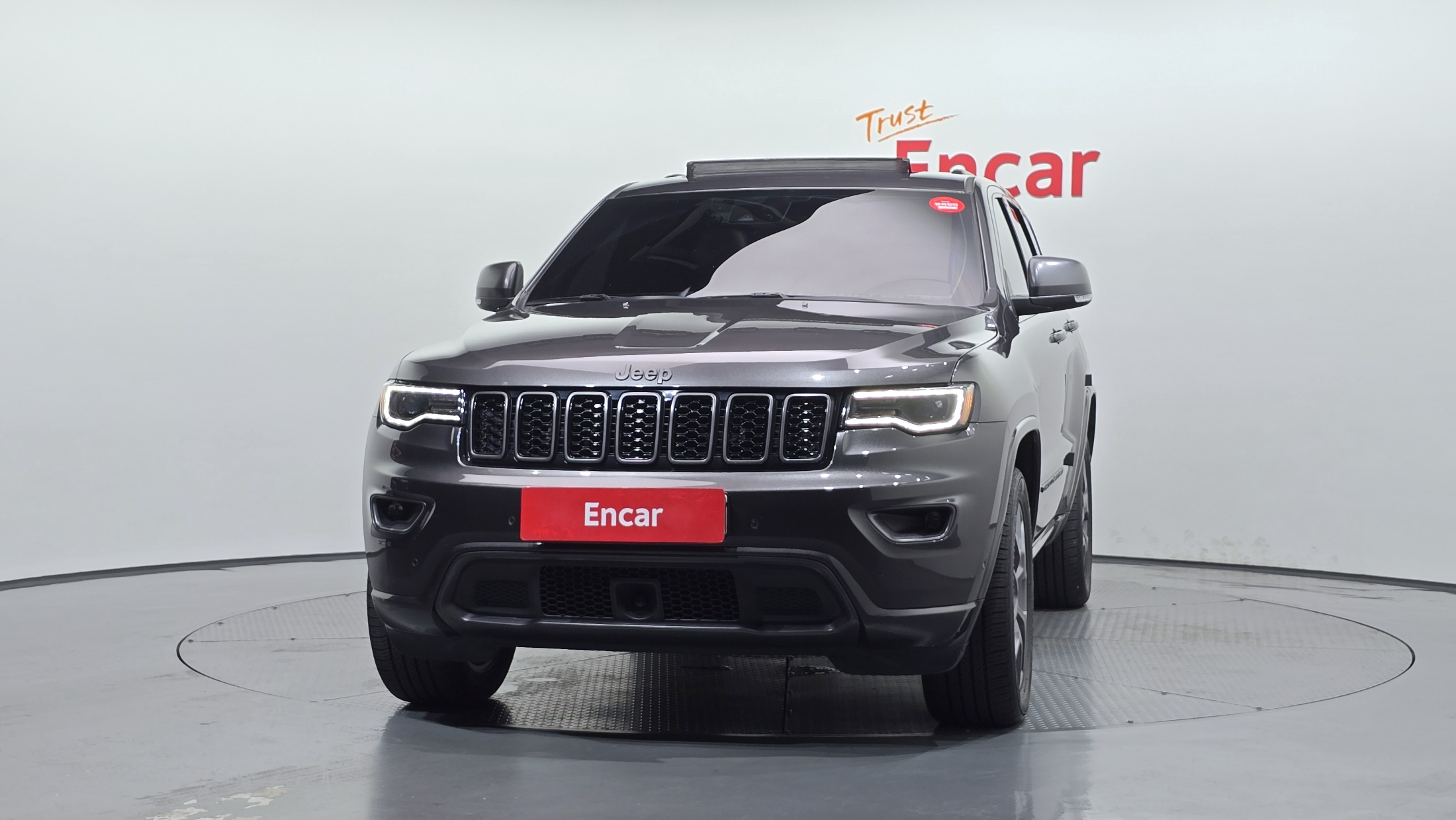 JEEP GRAND CHEROKEE photo 3