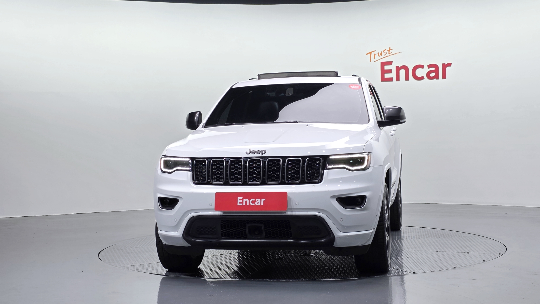 JEEP GRAND CHEROKEE photo 3