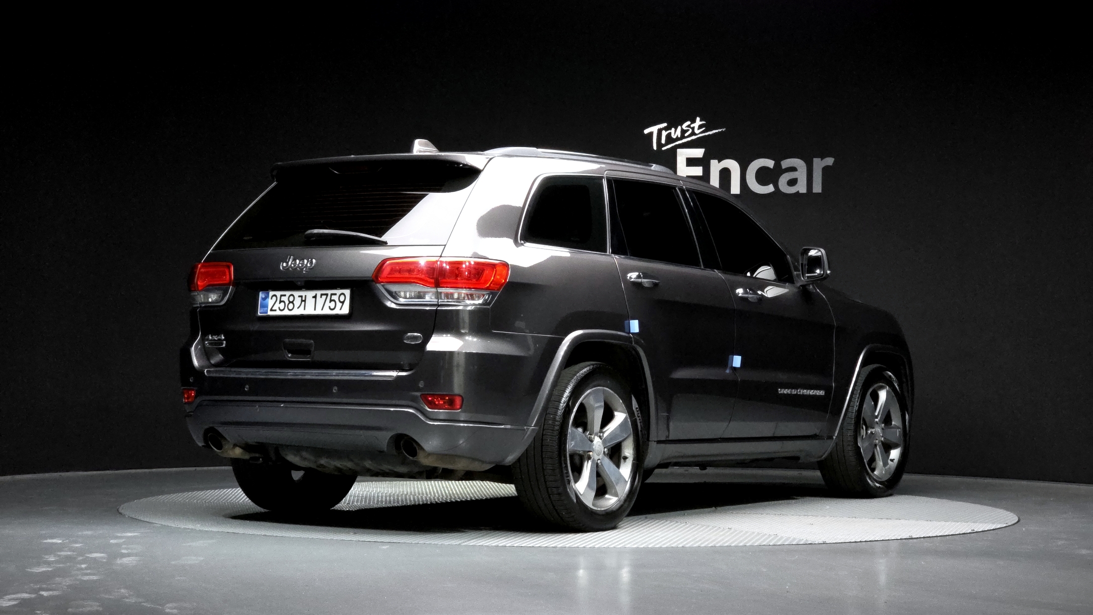 JEEP GRAND CHEROKEE photo 2
