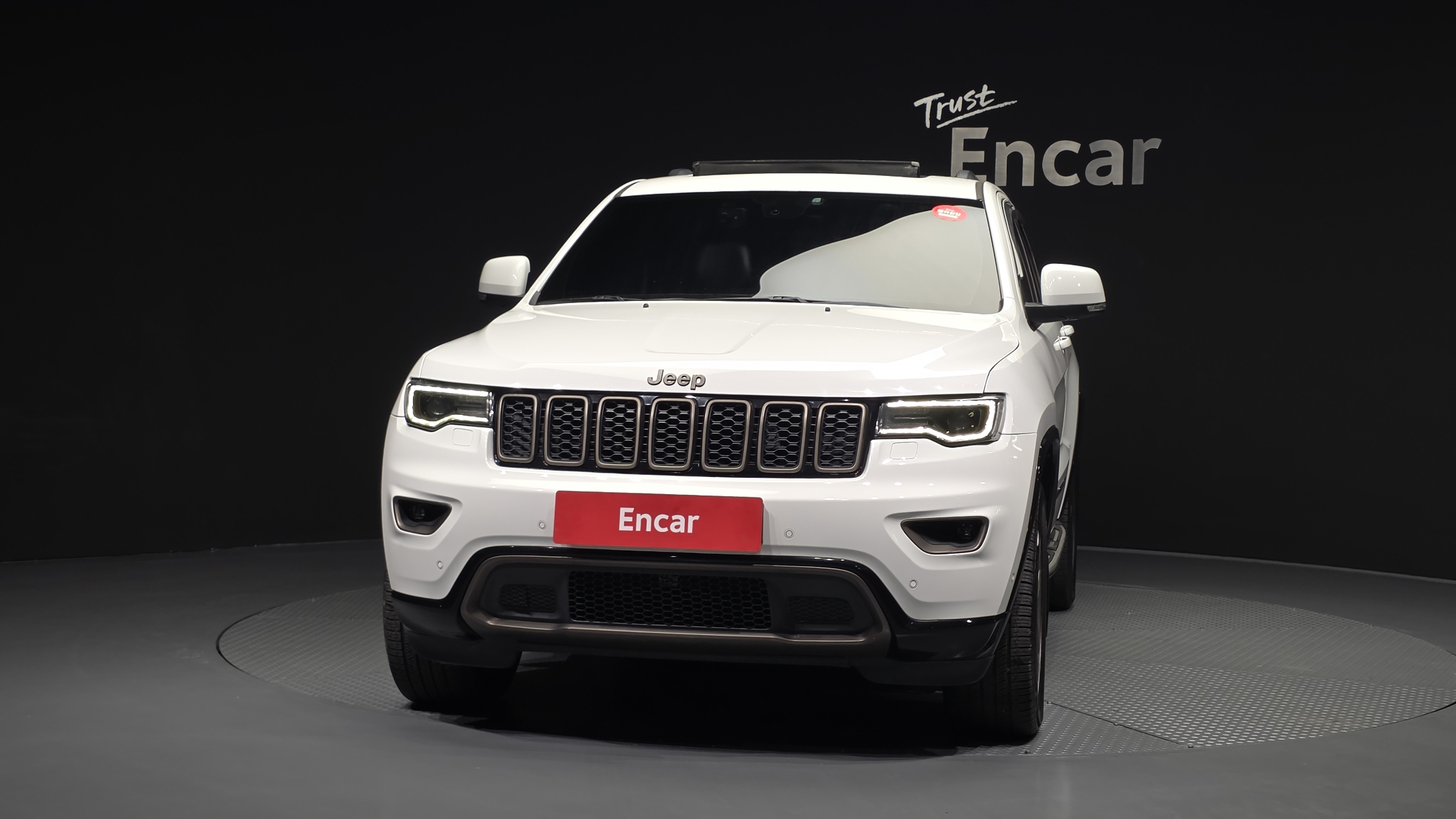 JEEP GRAND CHEROKEE photo 3