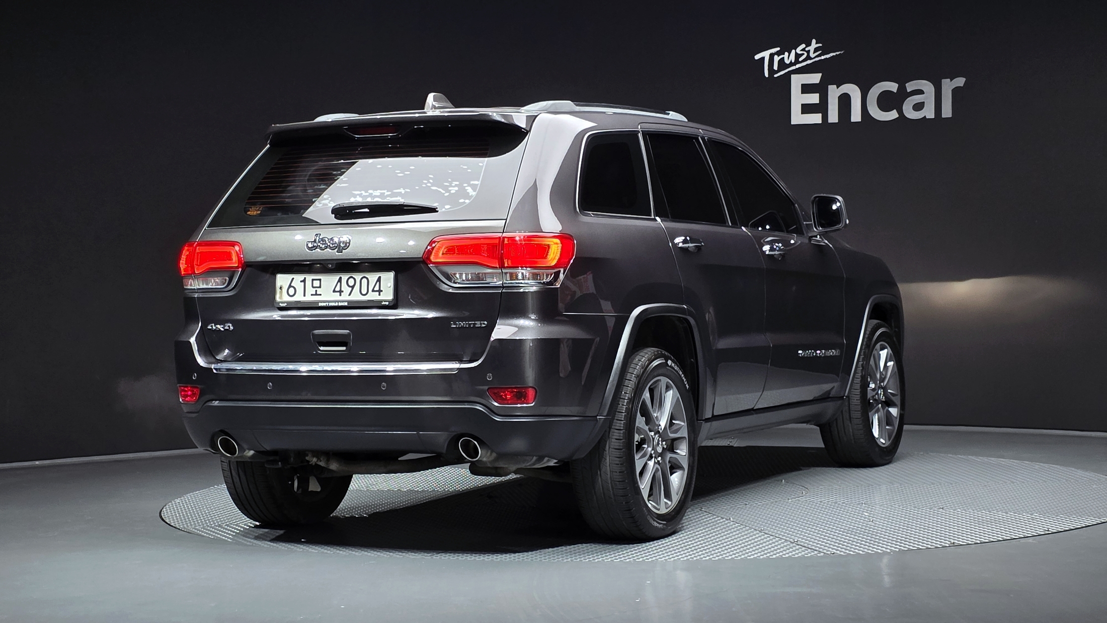 JEEP GRAND CHEROKEE photo 2