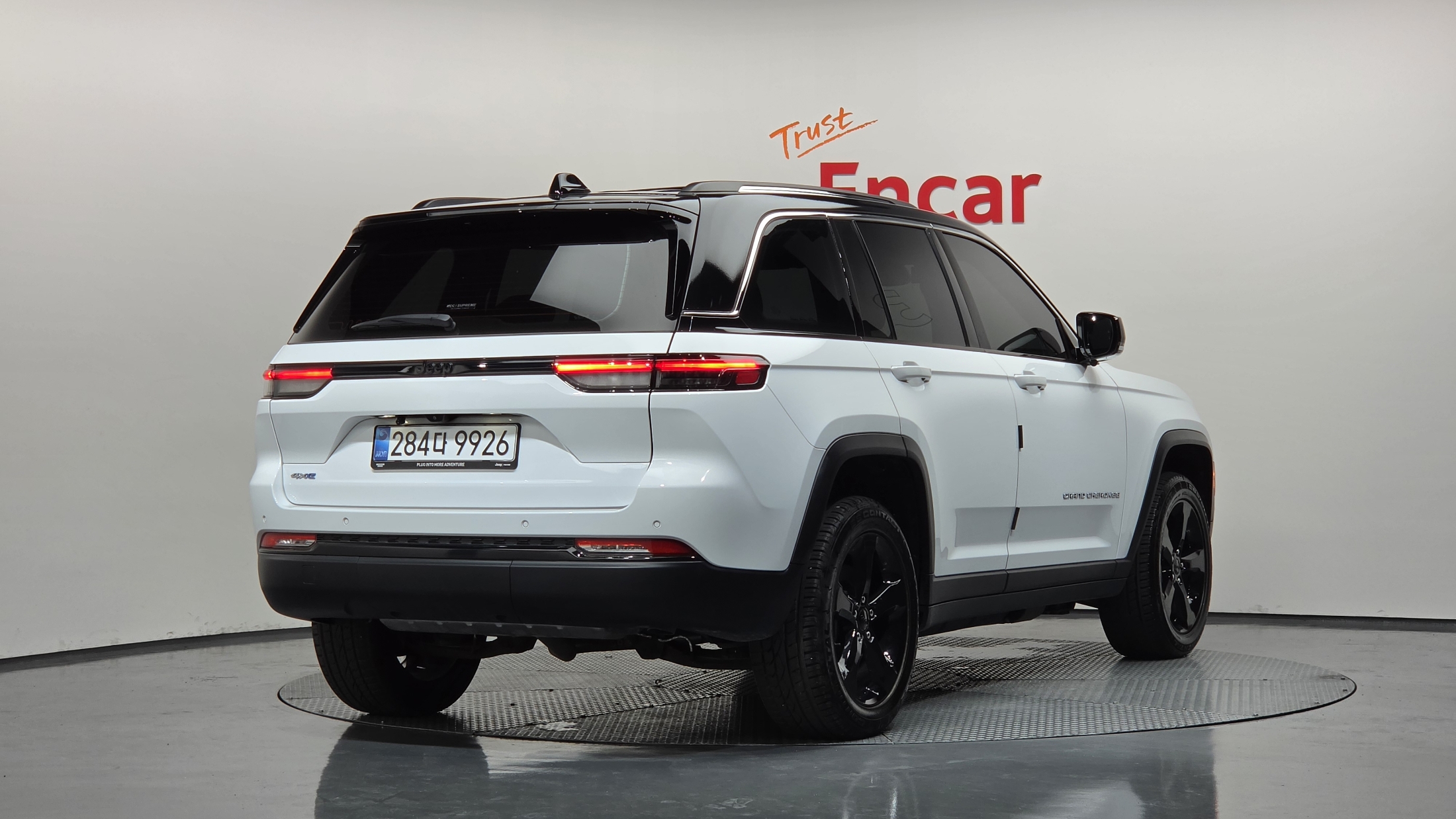 JEEP GRAND CHEROKEE photo 2