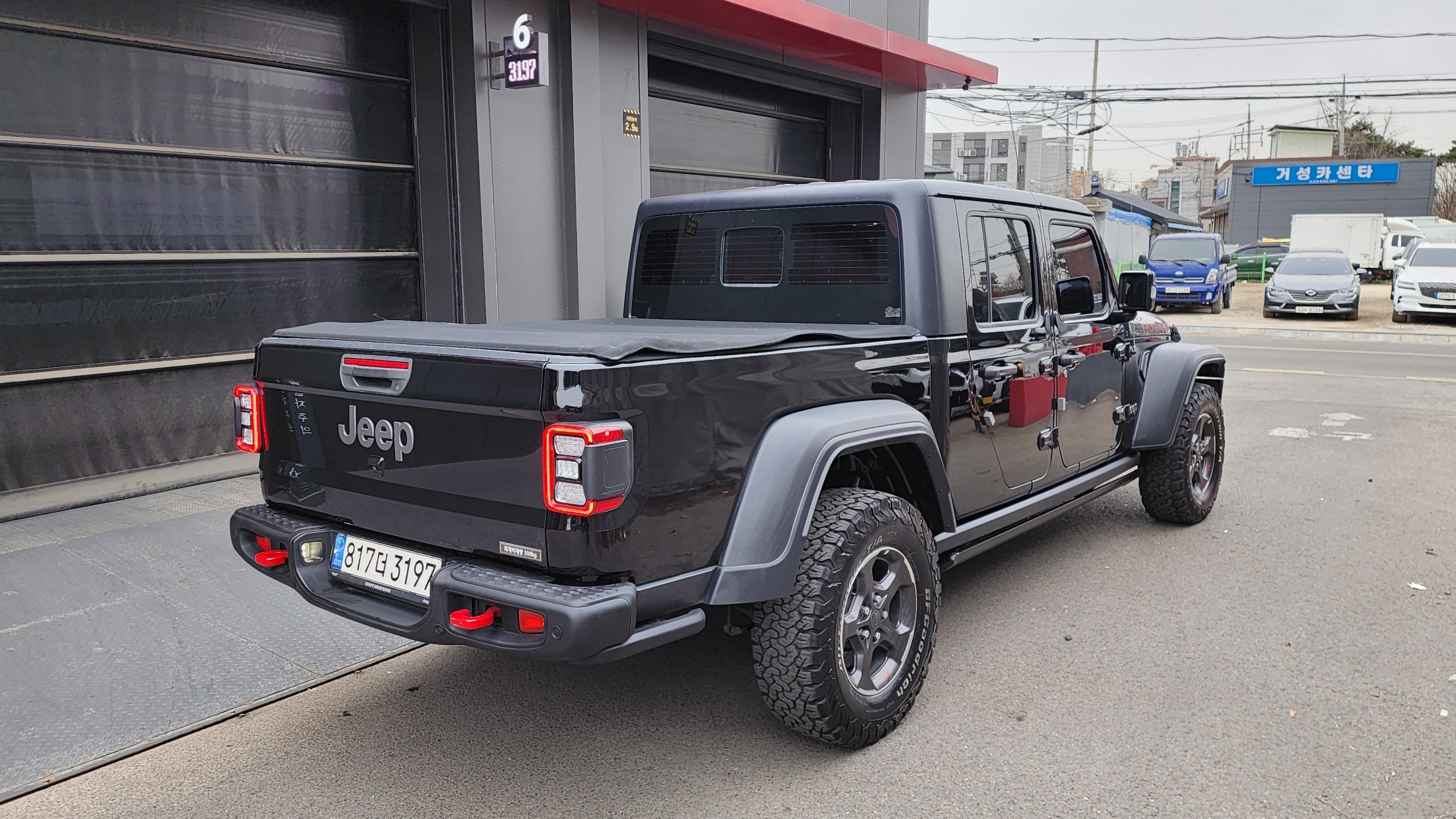 JEEP GLADIATOR photo 2