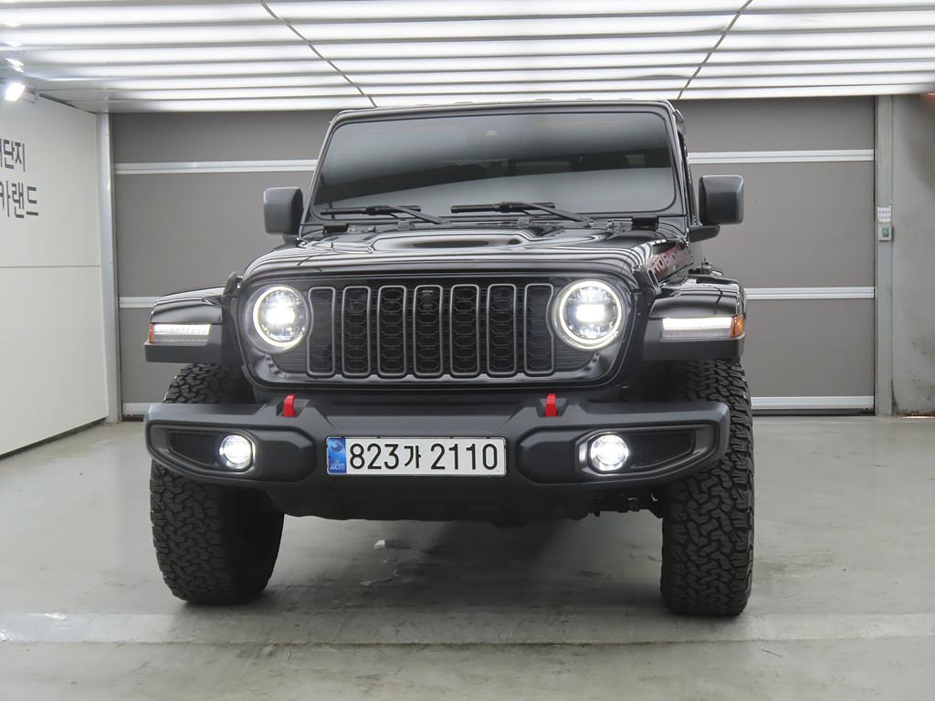 JEEP GLADIATOR photo 2