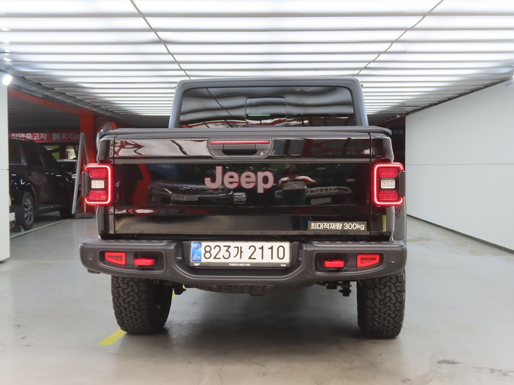 JEEP GLADIATOR photo 3