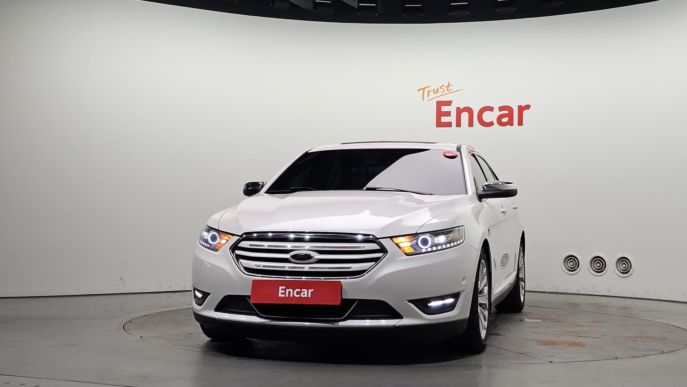 FORD TAURUS photo 3