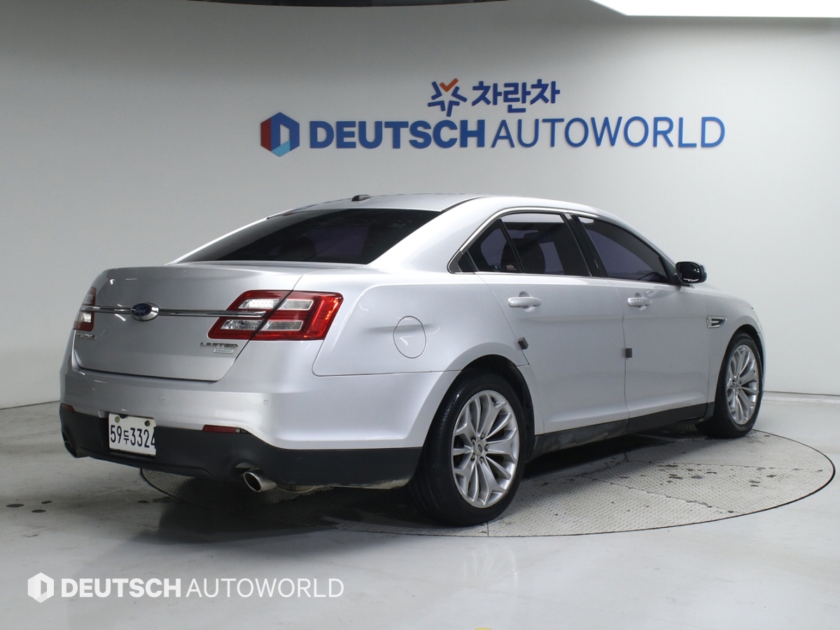 FORD TAURUS photo 3