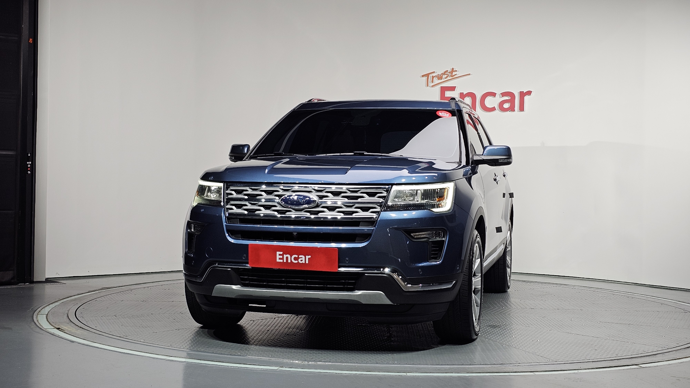 FORD EXPLORER photo 3