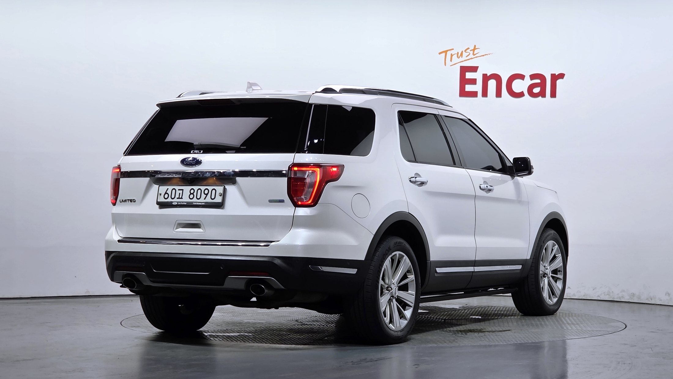 FORD EXPLORER photo 2