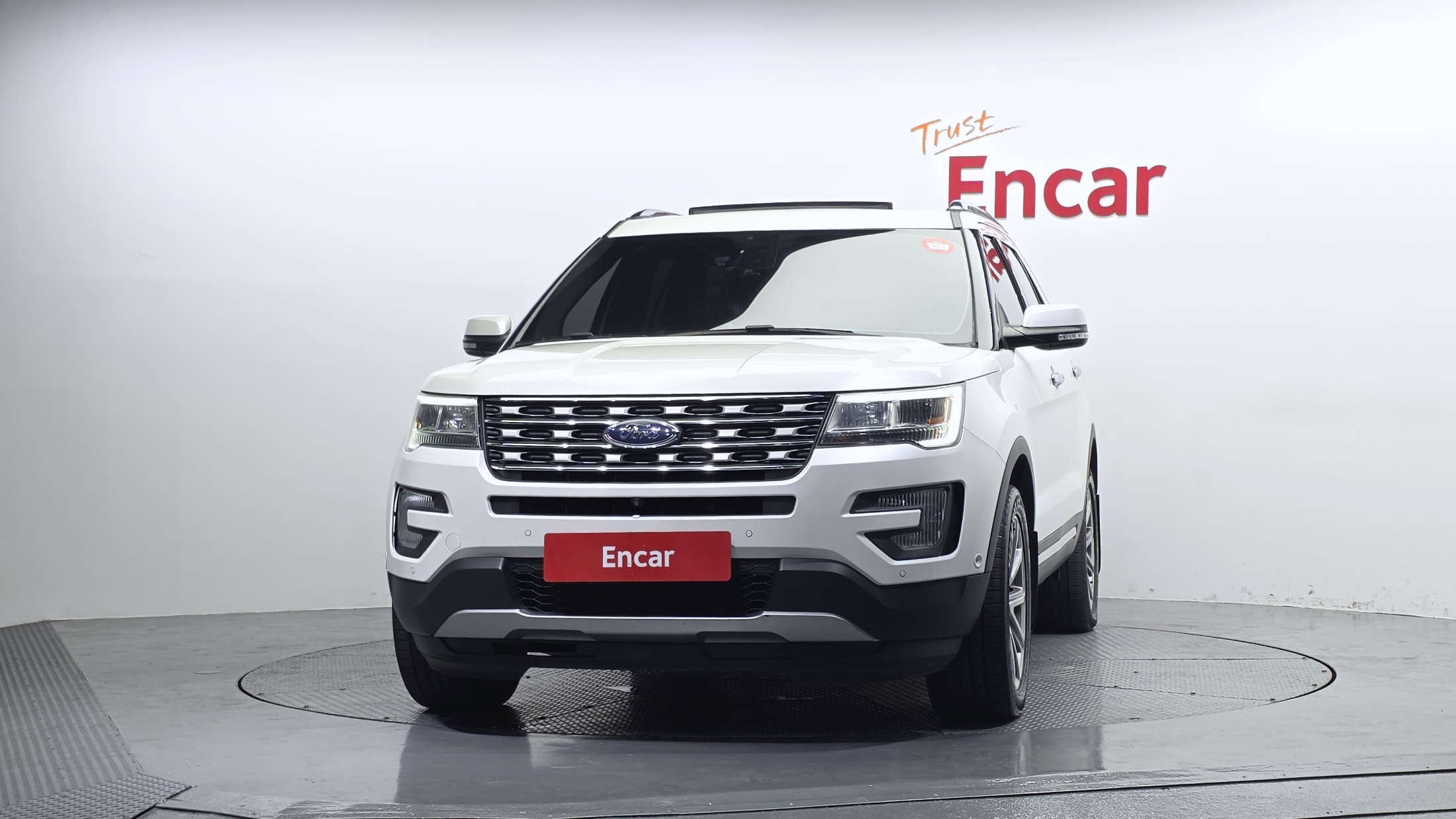 FORD EXPLORER photo 3