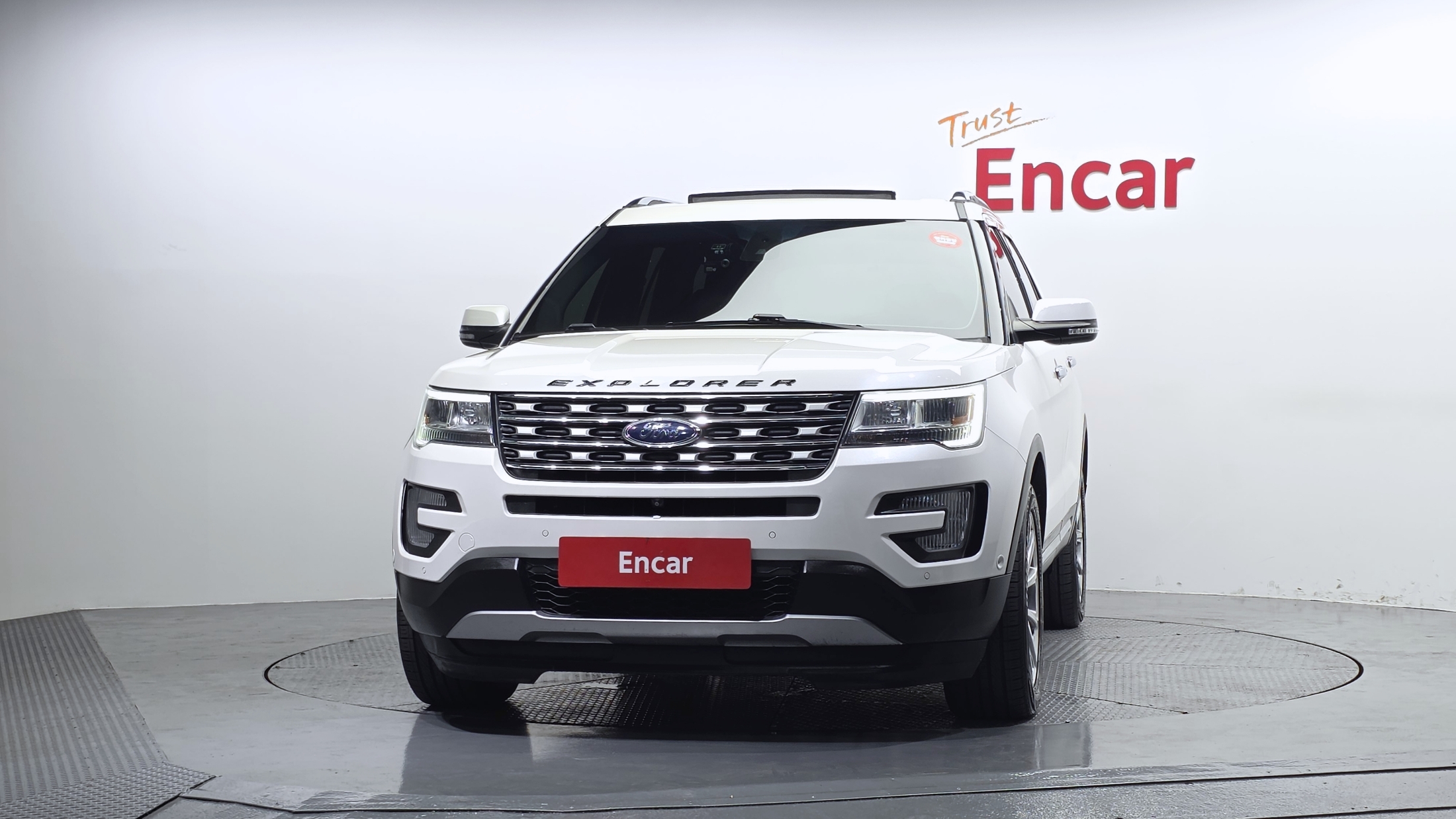 FORD EXPLORER photo 3