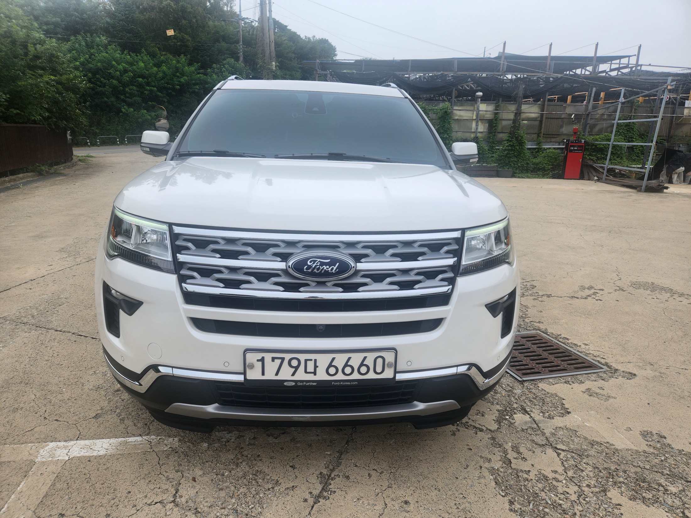 FORD EXPLORER