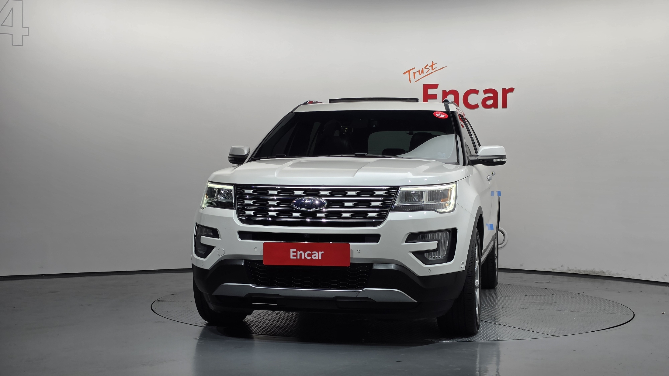FORD EXPLORER photo 3