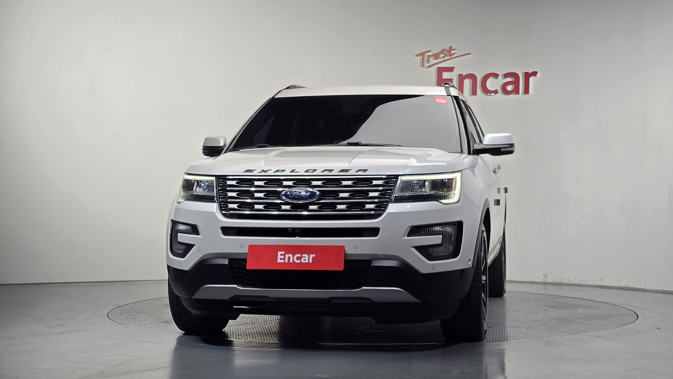 FORD EXPLORER photo 3