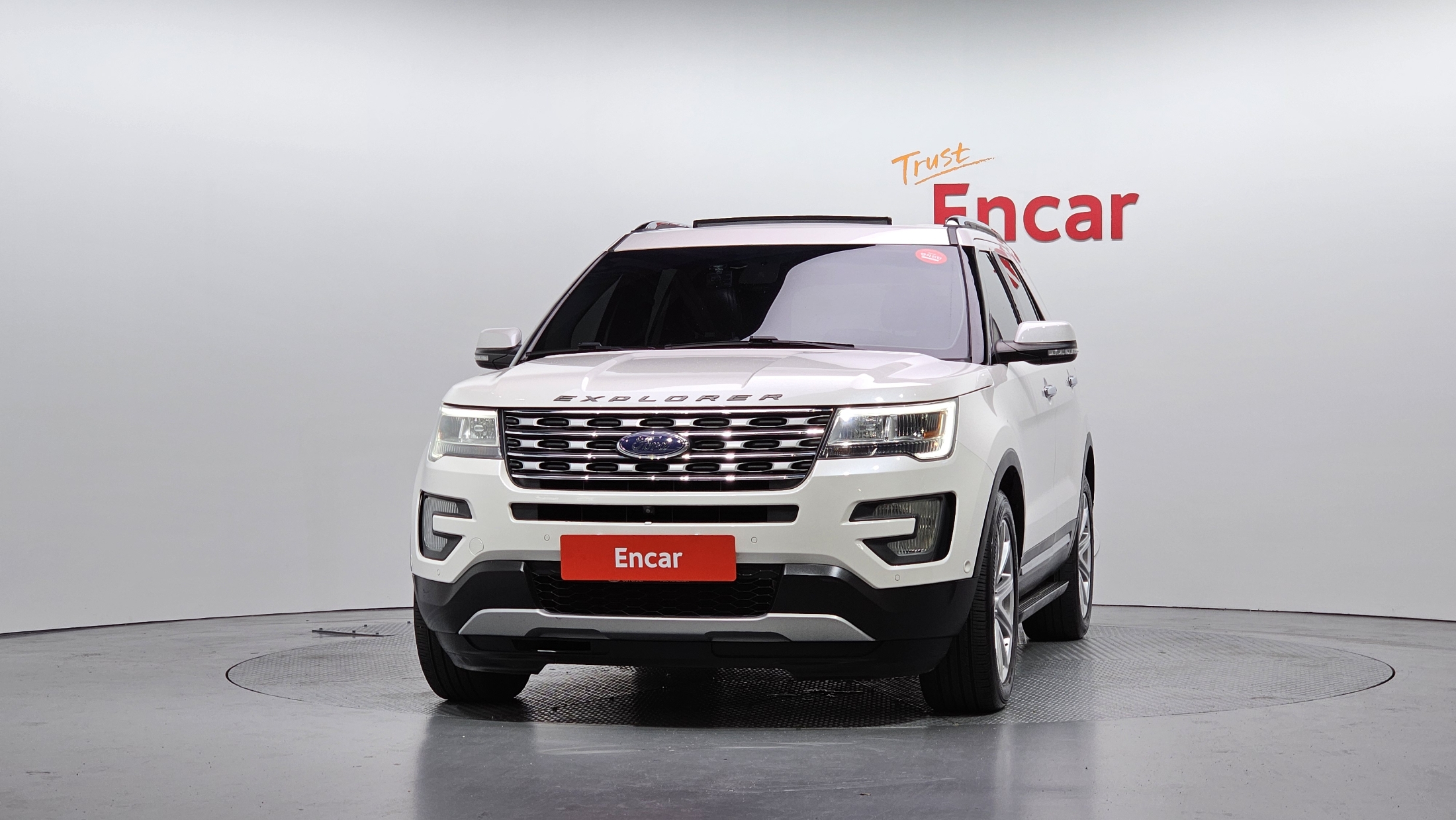 FORD EXPLORER photo 3