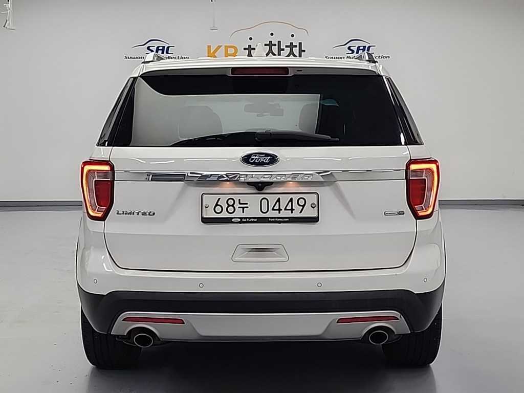 FORD EXPLORER photo 3