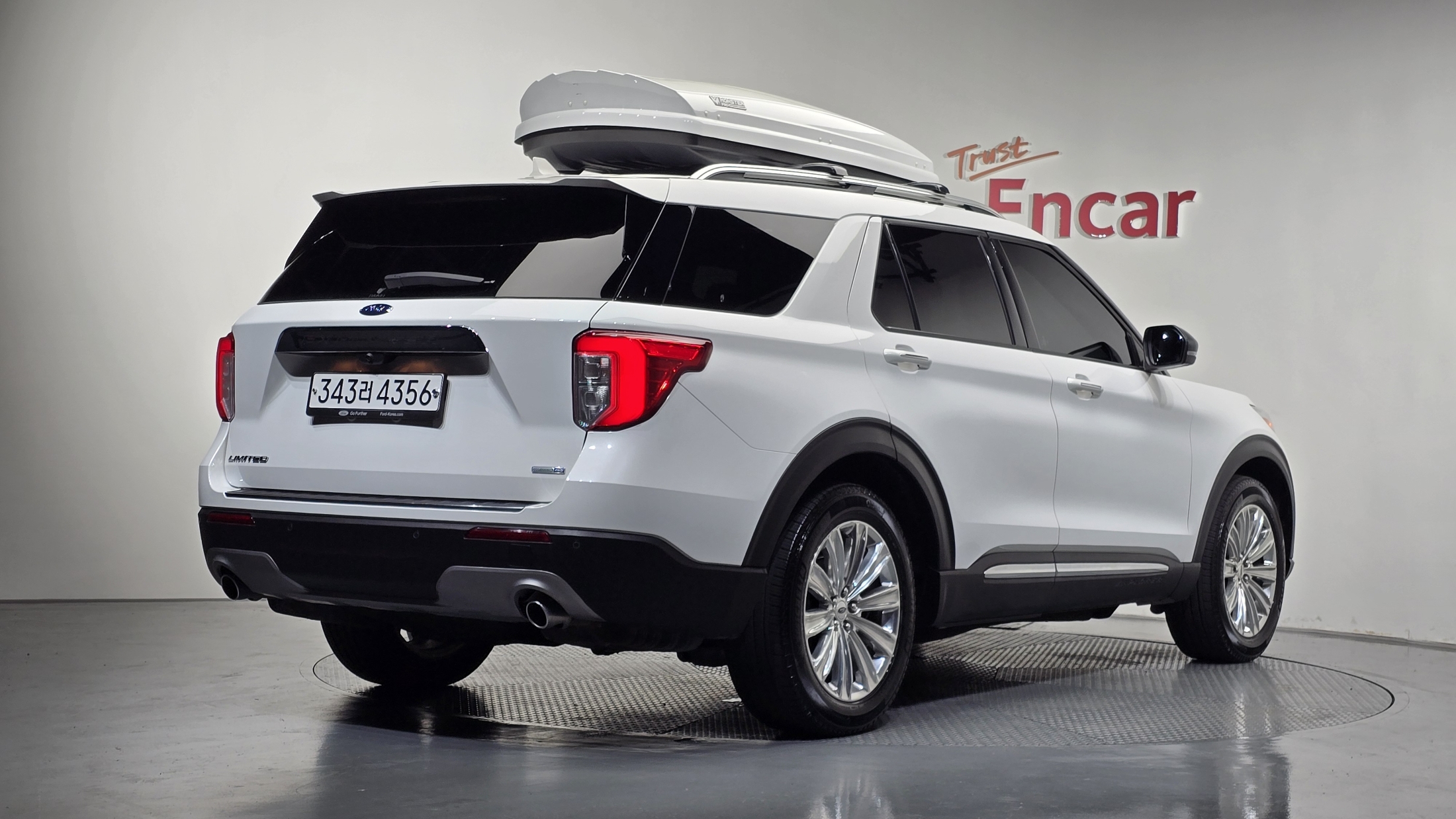 FORD EXPLORER photo 2