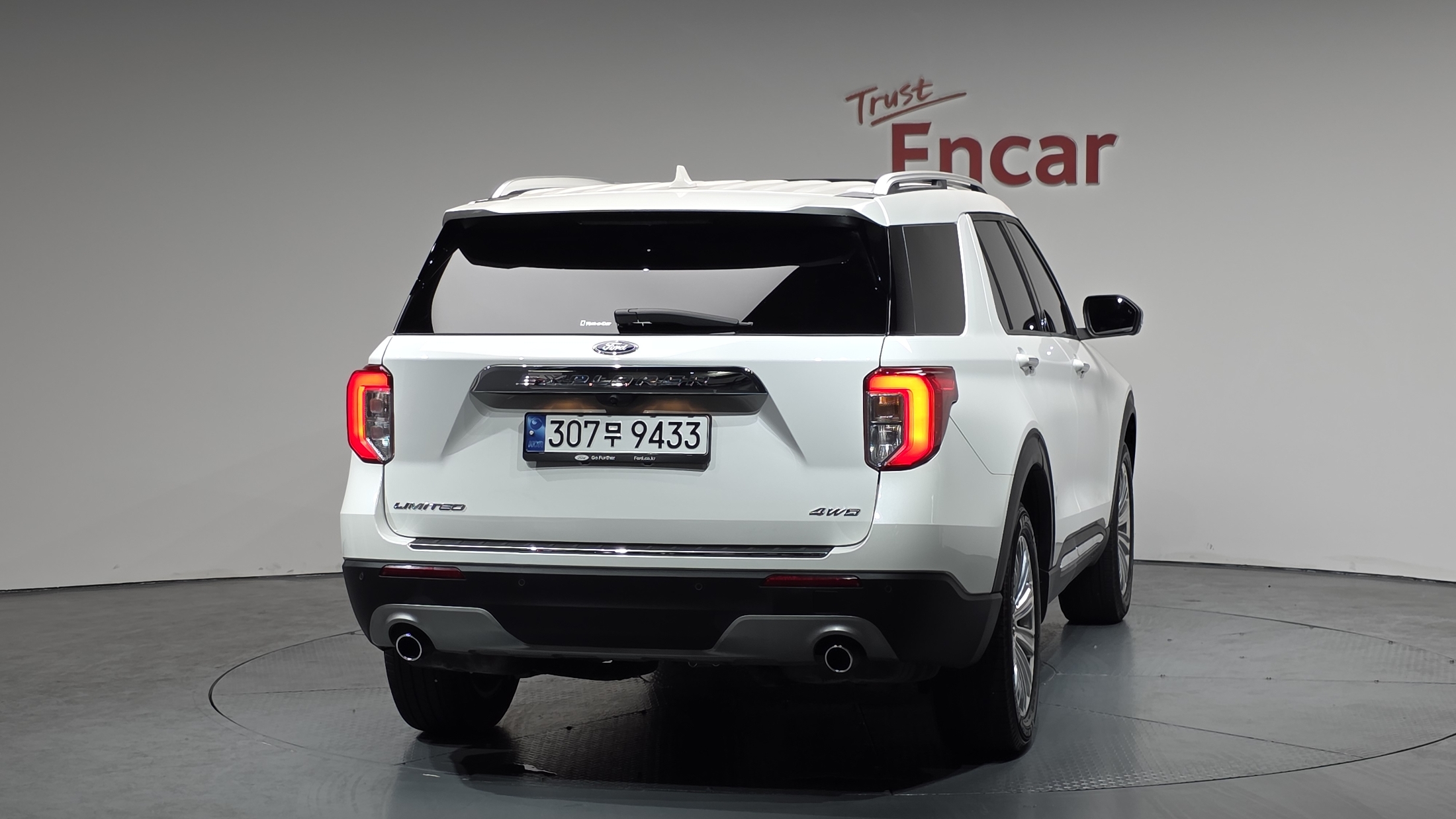 FORD EXPLORER photo 3