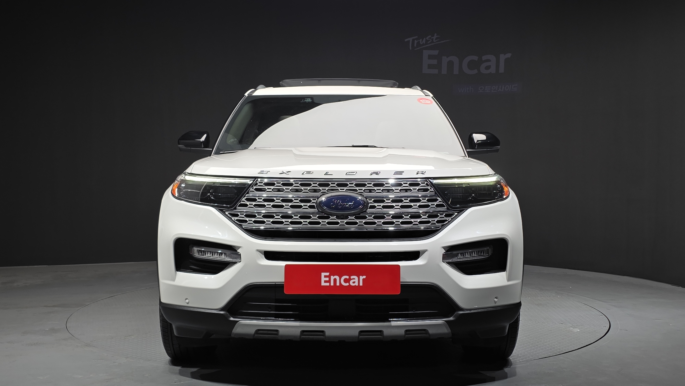 FORD EXPLORER photo 3