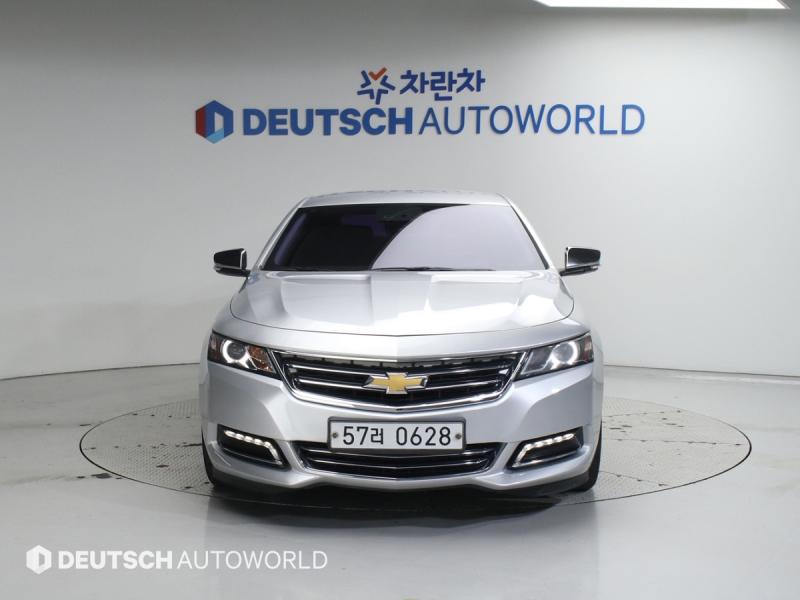 CHEVROLET IMPALA photo 3