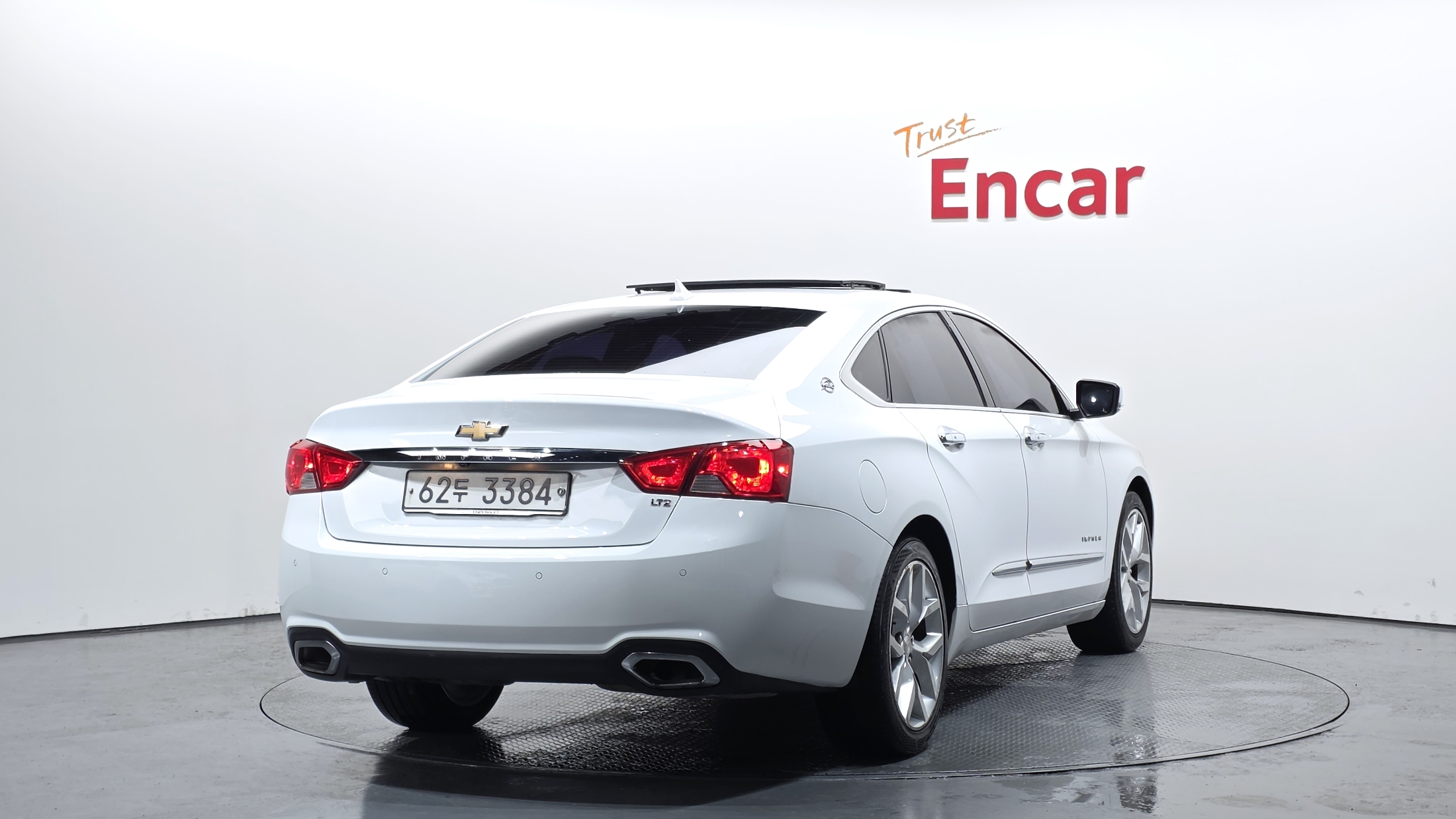 CHEVROLET IMPALA photo 2