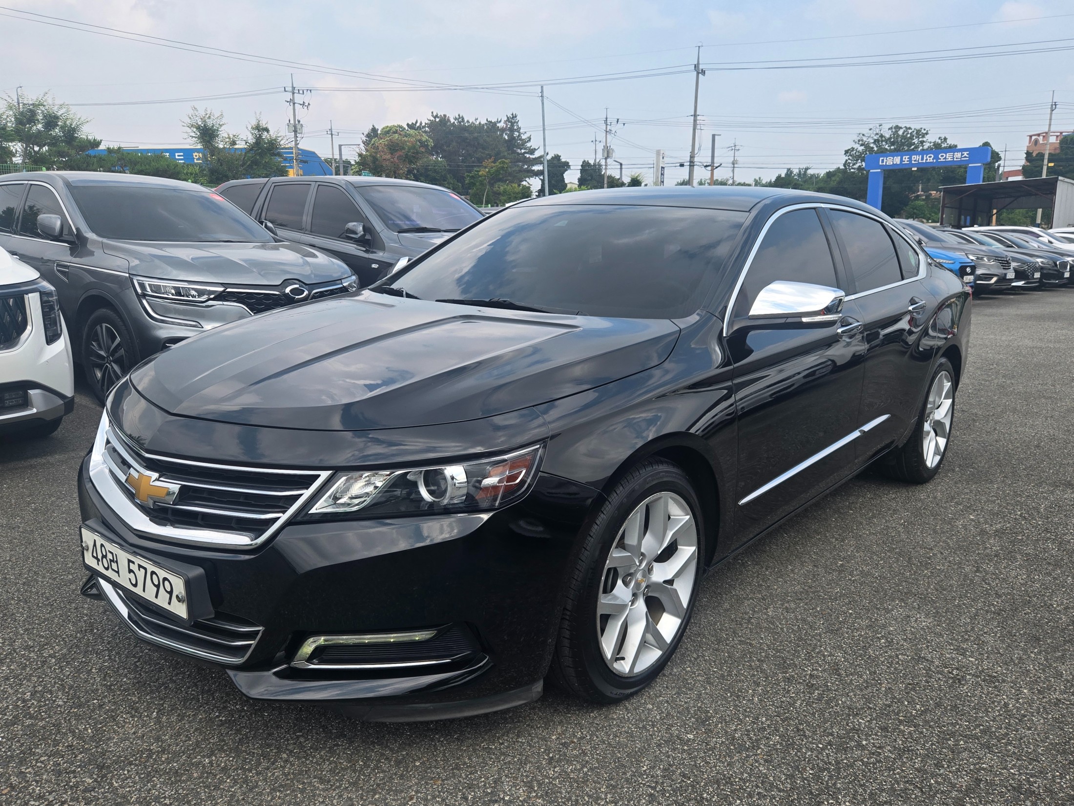CHEVROLET IMPALA photo 3