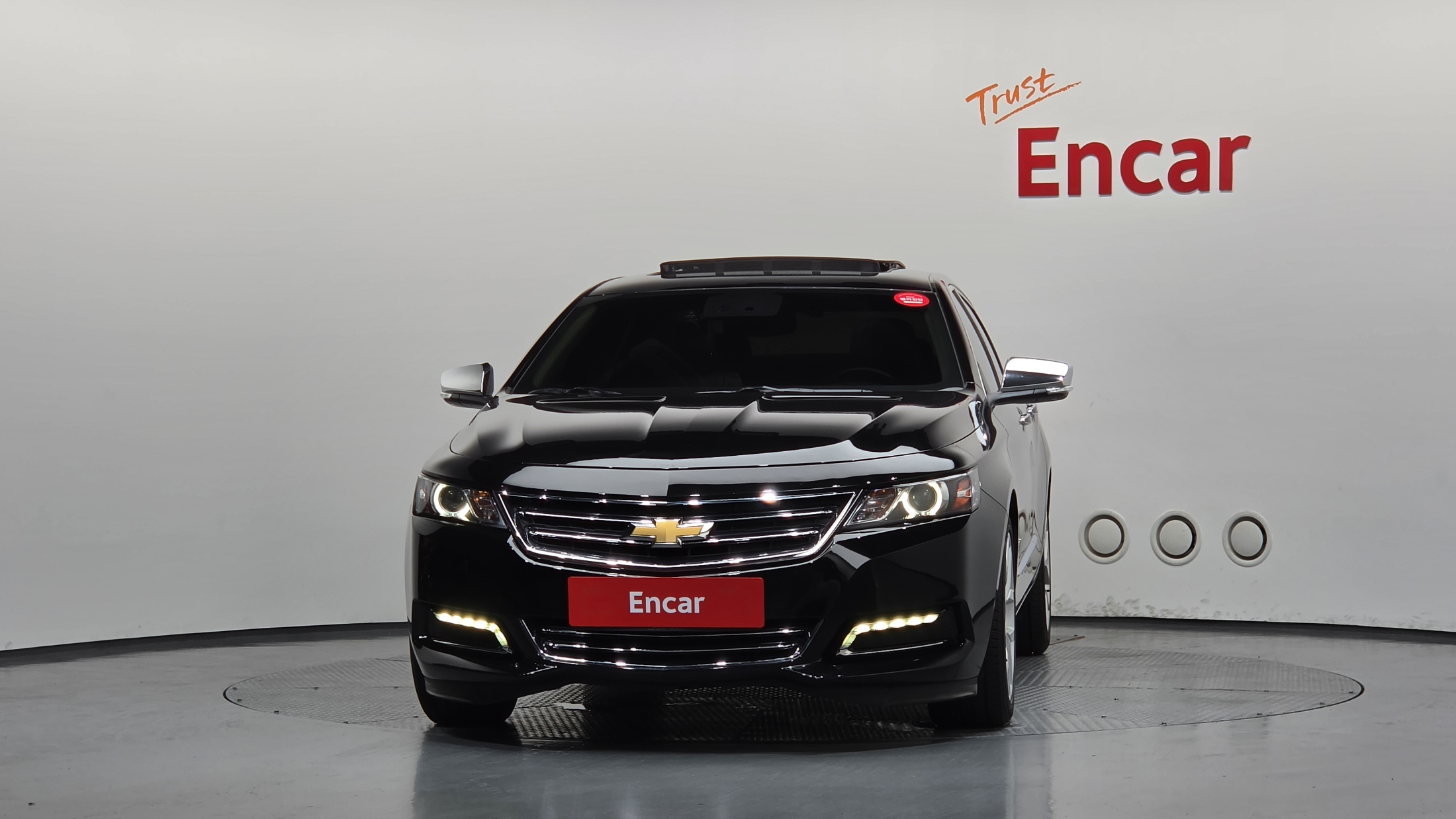 CHEVROLET IMPALA photo 2