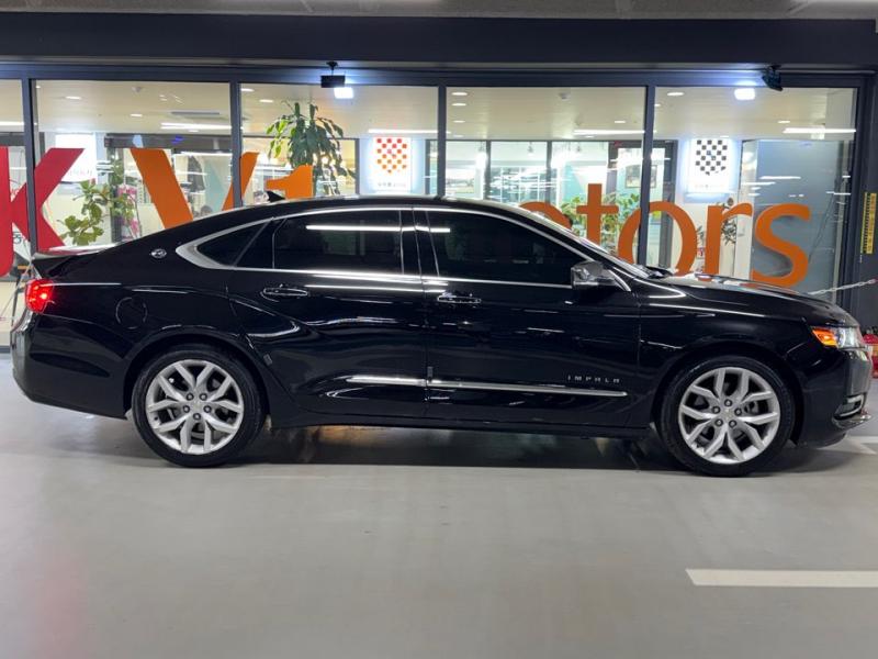 CHEVROLET IMPALA photo 3