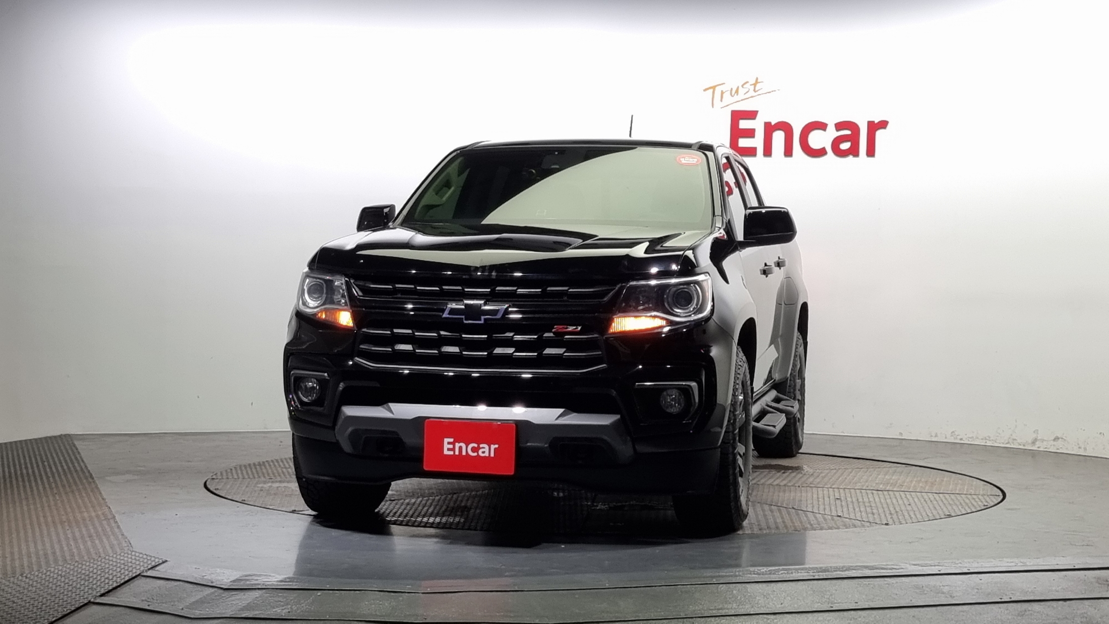 CHEVROLET COLORADO photo 3